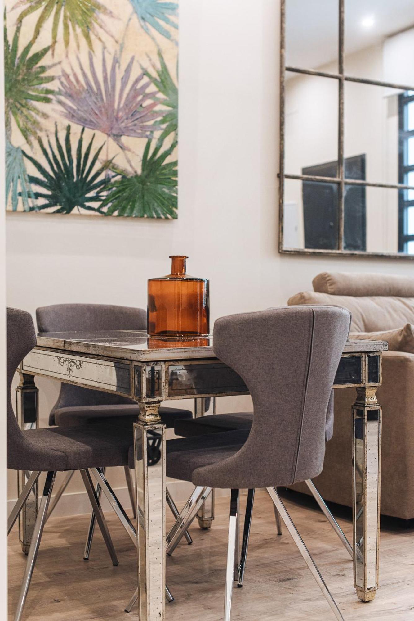 Selecta Apartments Alameda Seville Luaran gambar